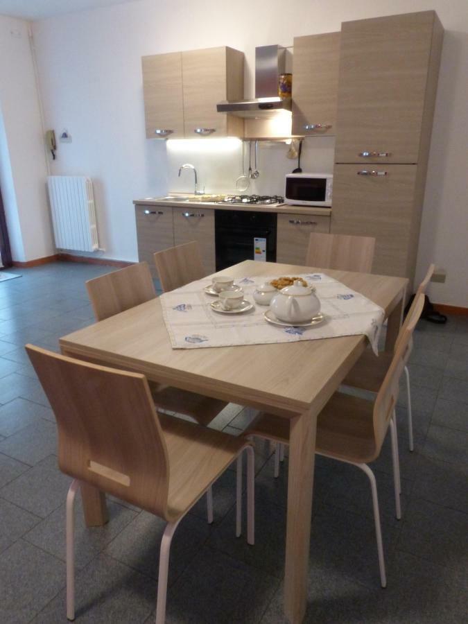 Appartamento Casa di Roberta Albiate Esterno foto